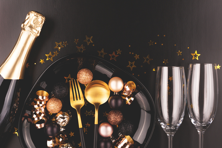 festlich gedeckte Tafel für Silvesterdinner und -partys in Ravensburg und Weingarten